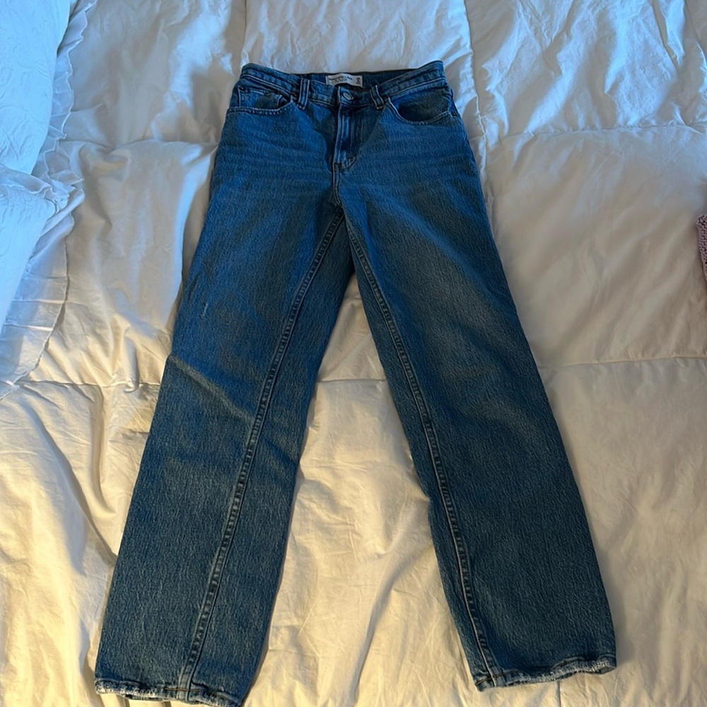 Abercrombie and Fitch 90s straight ultra high rise jeans